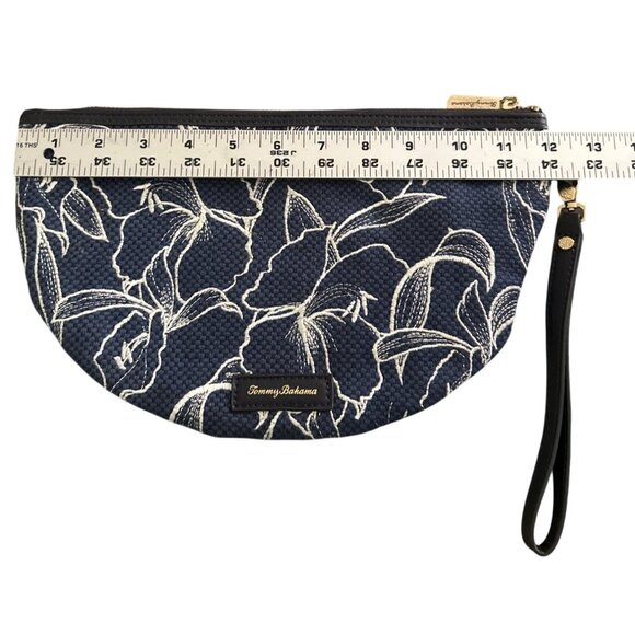 Tommy Bahama Navy & White Linen Blend Floral Embroidered Wristlet Clutch Bag - Picture 7 of 8